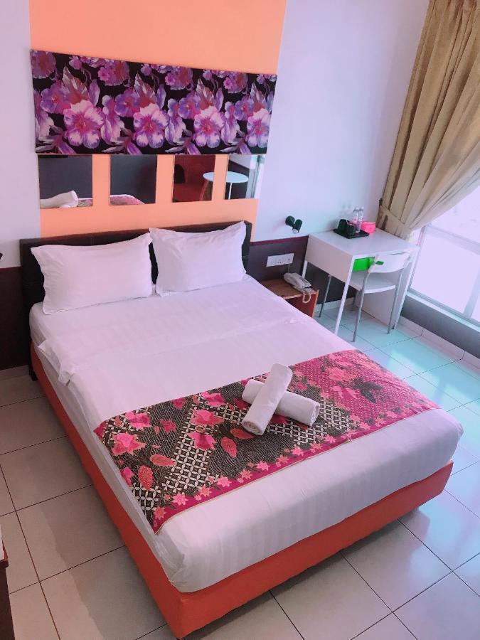 Langit Langi Hotel @ Klia/Klia2 Кампунг Денгкіл Екстер'єр фото